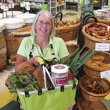 Linda Klimack of Scoop n' Weigh Linda Klimack of Scoop n' Weigh