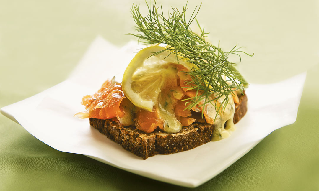 Gravlax – Scandinavian Cured Salmon