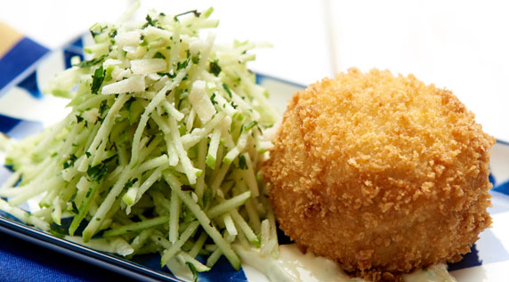 Dungeness Crab Cake with Apple Slaw